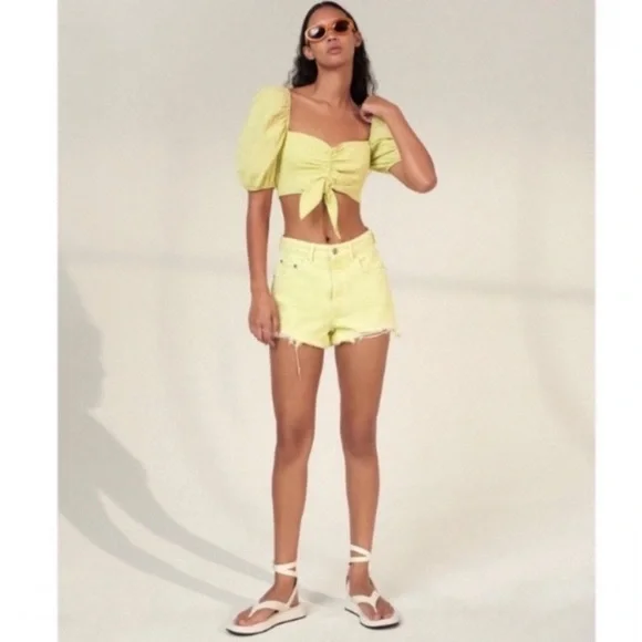 ZARA Frayed High Rise Distressed Denim Shorts Lemon Yellow Size 4 New with Tag - Picture 8 of 8